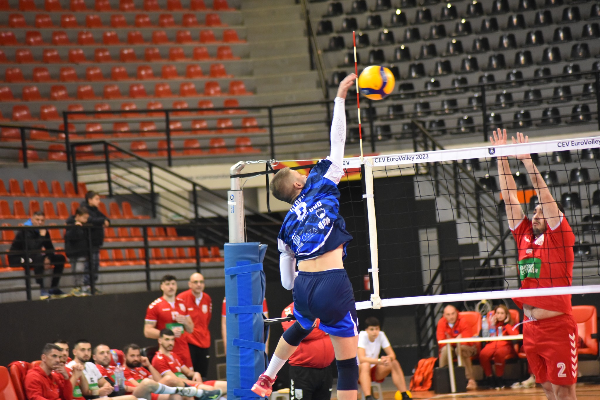 Штип УГД го одбрани домашниот терен и поведе во финалната серија