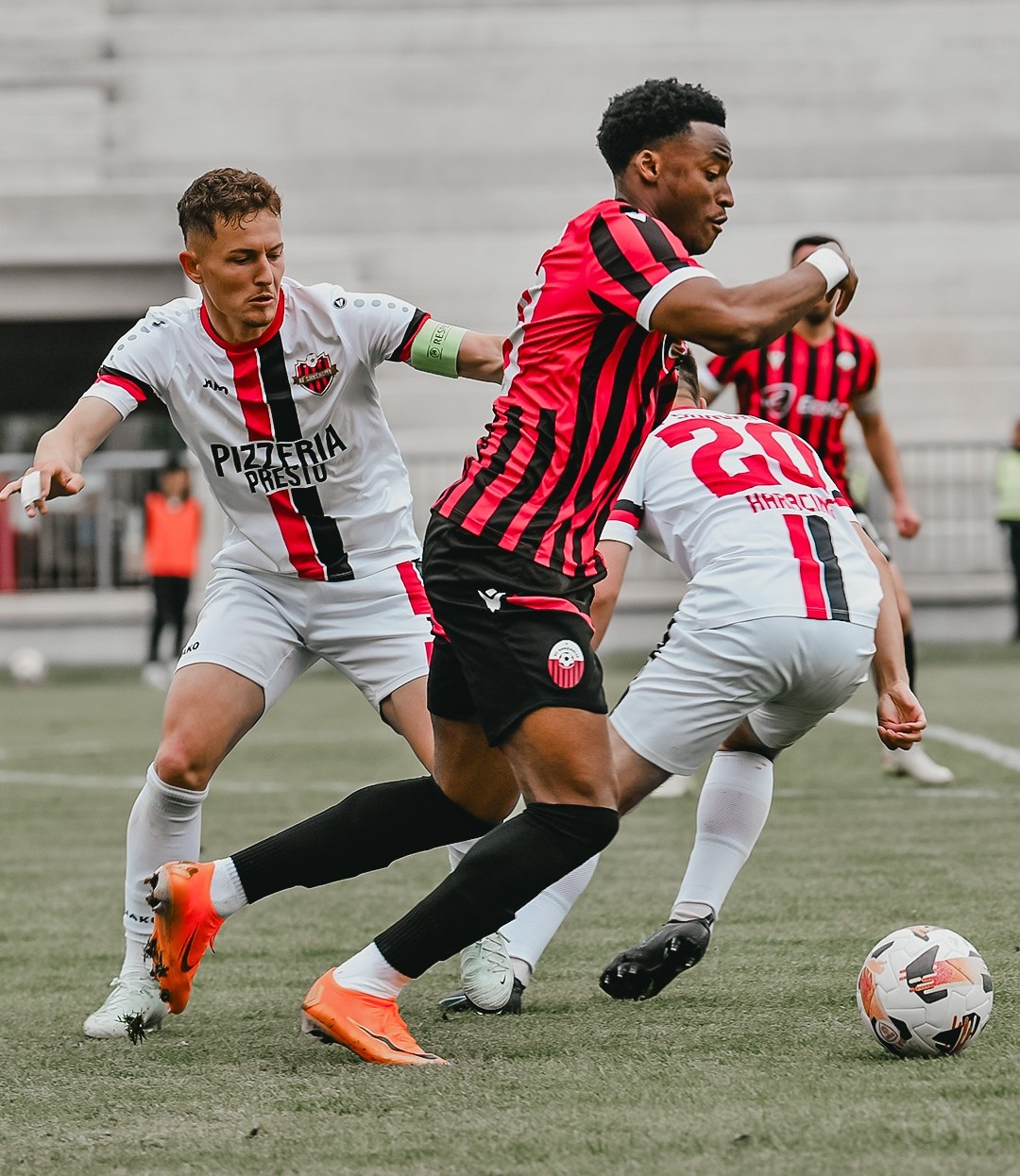 Шкендија Тетово со пресврт до предност пред реваншот со Шкендија Арачиново