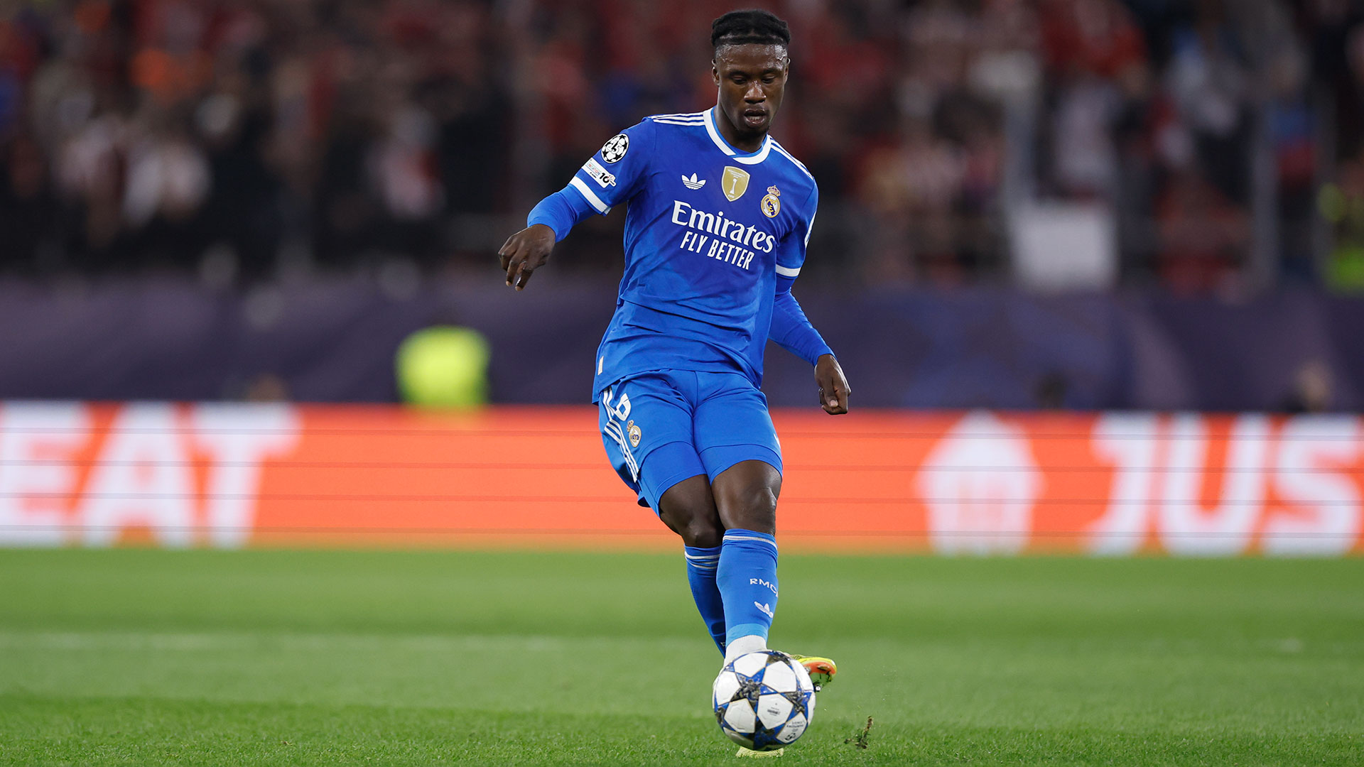 Камавинга им се извини на фановите на Реал Мадрид