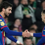 Барса налето ќе ги продаде Касадо и Торес