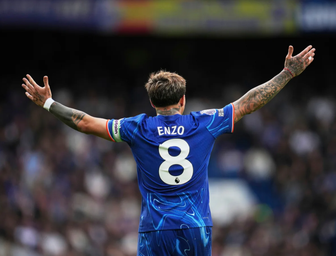 Енцо Фернандез и неговиот менаџер му се извинија на Челзи