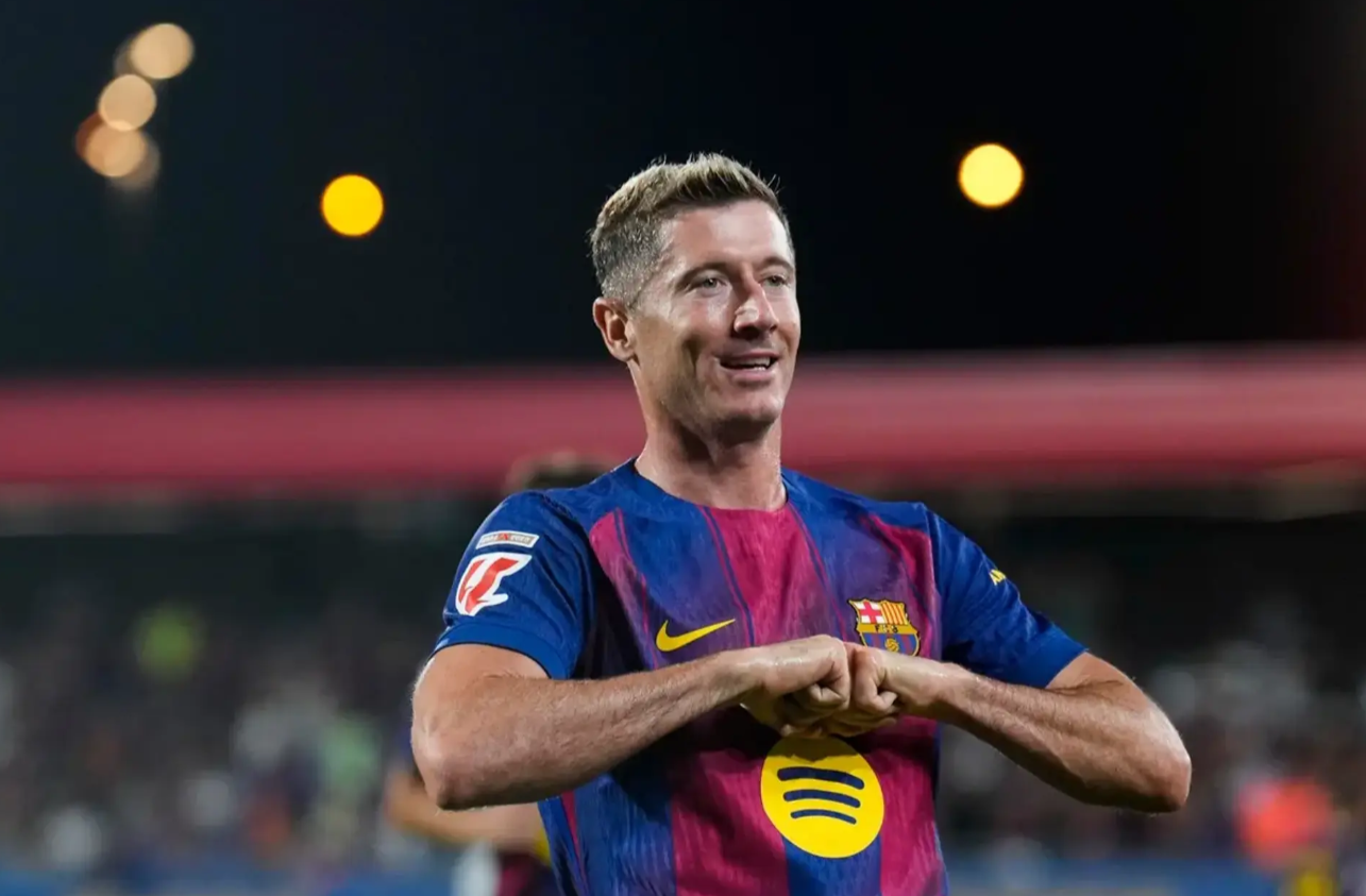 Левандовски му се нуди на Милан