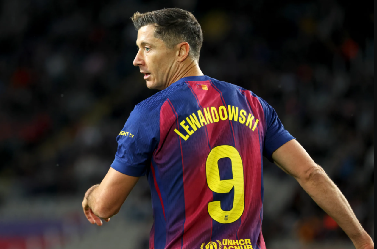 Барса се предомисли и сега му нуди нов договор на Левандовски