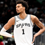 Каиседо го продолжи договорот со Челзи