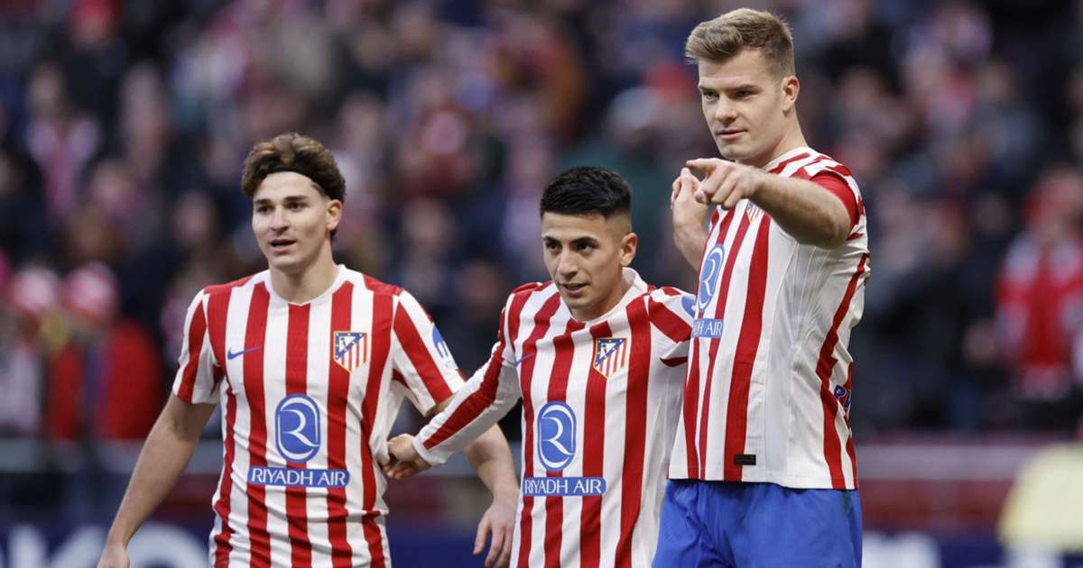 Барса се распрашува за напаѓачите на Атлетико