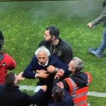 Прекинат натпреварот во Нант, Халилхоџиќ ги смируваше фановите