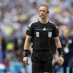 Судијата на натпреварот Хрватска – Португалија пратен дома