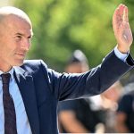 Зидан го објави првиот список како селектор на Франција